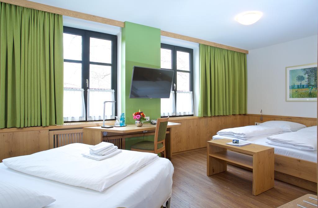 Hotel Zur Muehle Ismaning Bilik gambar